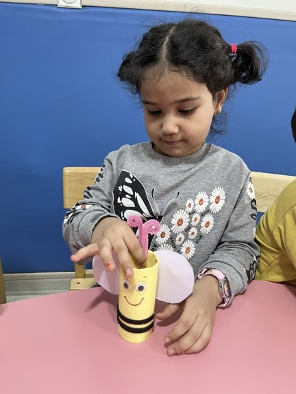 کاردستی زنبور پرورش خلاقیت