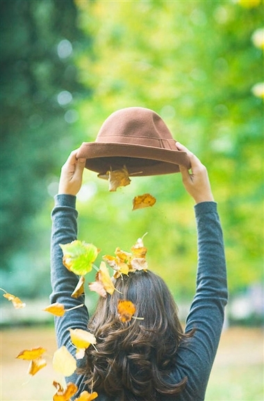 راز‌های تربیت دختری شاد و قوی