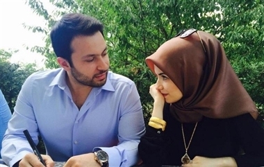 4 ترفند زنانه برای عاشق کردن همسر