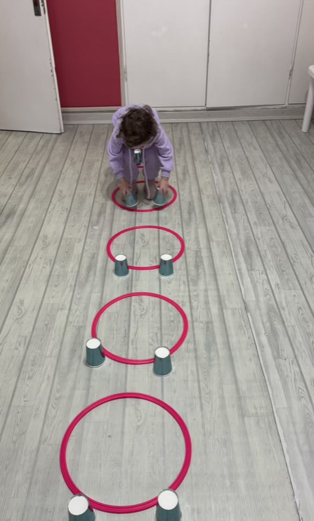 بازی حرکتی کودک دو ساله برای هماهنگی عصب عضله