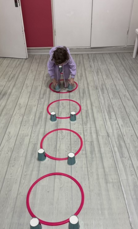 بازی حرکتی کودک دو ساله برای هماهنگی عصب عضله