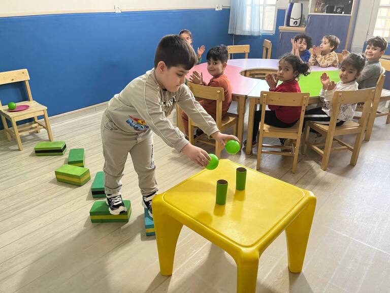 بازی تعادلی حفظ تعادل