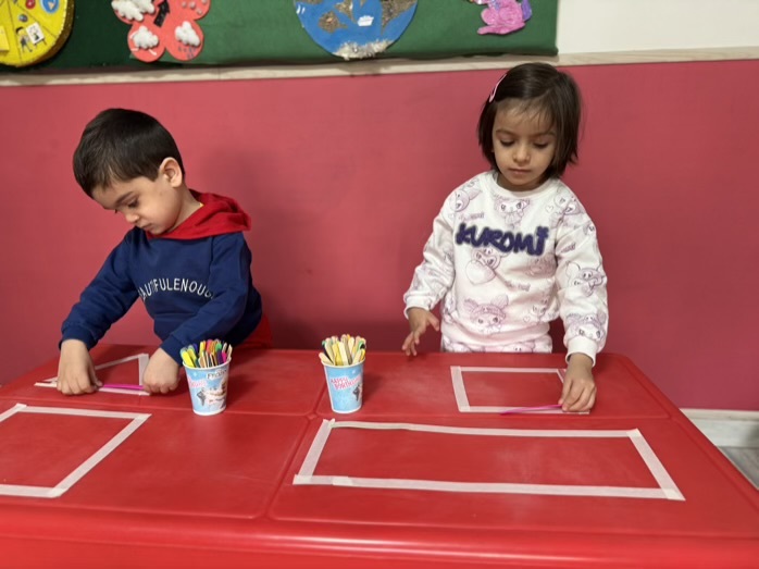 بازی اشکال برای کودکان | آموزش اشکال هندسی با سرگرمی و تمرین عملی