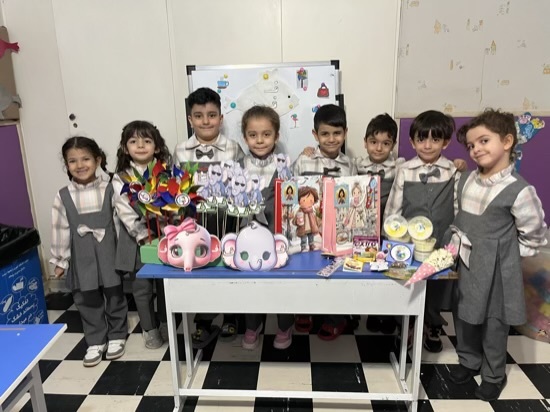 جشن نشانه ف پیش دبستانی | ایده‌های جذاب آموزش حرف ف با بازی، کاردستی و فعالیت گروهی