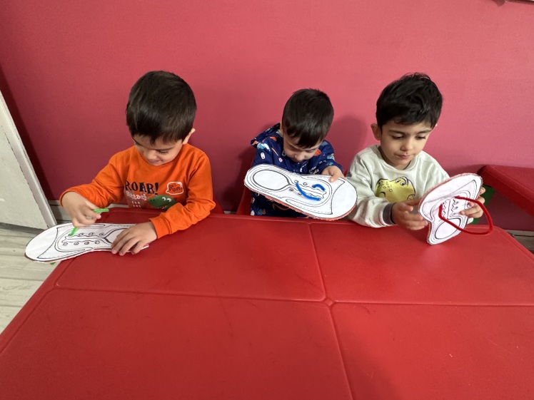 بستن بند کفش / دست ورزی