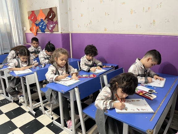 کتاب زبان آموزی هم آغاز نشانه ها