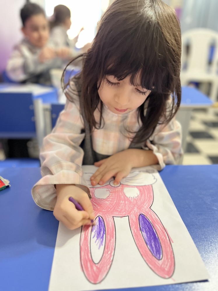 وقت رنگ آمیزیه