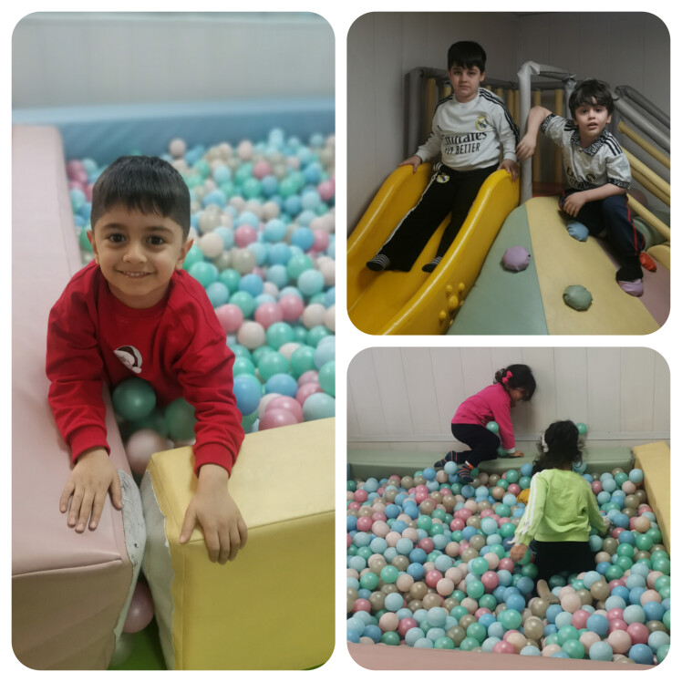 بازی در اتاق بازی