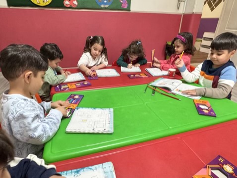 کار کتاب مربع کودک