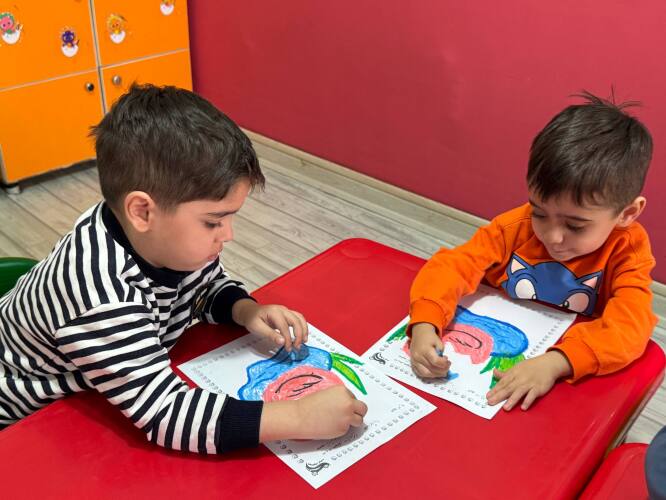 کلاس نقاشی کودک شرق تهران