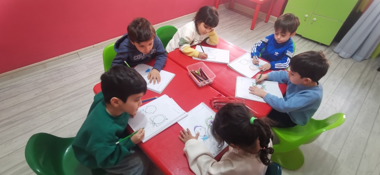 کار کتاب / تکمیل کردن اشکال